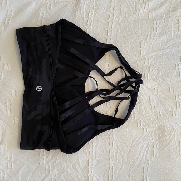 Lululemon Free To Be Moved Bra
Incognito Camo Multi Grey - Picture 5 of 7